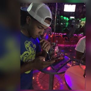 Meet your Posher, Jonathan